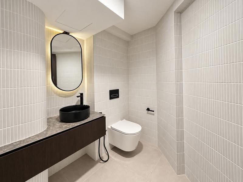 Renovated Ann Siang F&B / Office Space in Prime CBD, Ann Siang Rd, South Bridge Rd, Boat Quay / Raffles Place / Marina, 1,327 sqft, Food & Beverage For Rent, by Jamie Yoeng, 500290128 - Bathroom - CommercialGuru.com.sg