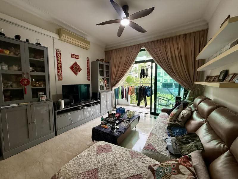Hillview Green, 61 Hume Avenue, Clementi Park / Upper Bukit Timah, 3 Bedrooms, 1,281 sqft, Condominium For Sale, by Jerlyn Ng, 500290138 - Living Room - PropertyGuru.com.sg