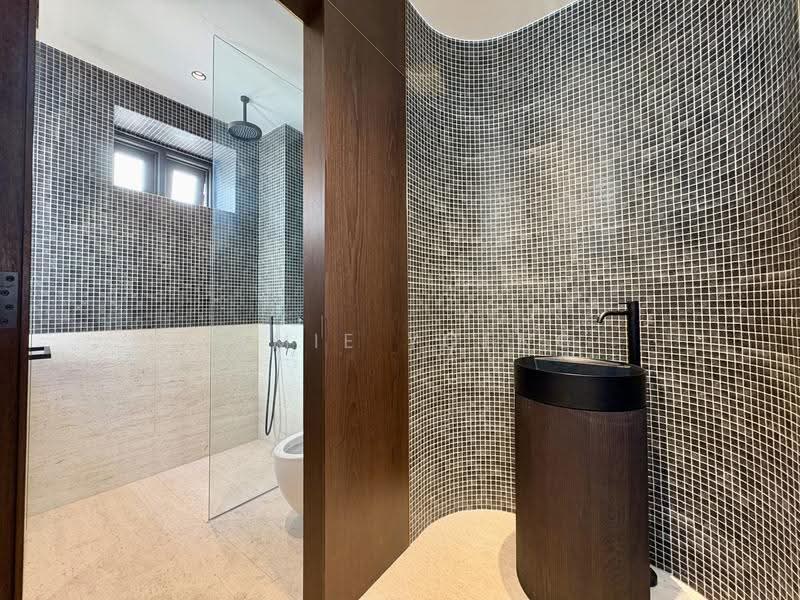 High-Visibility Corner Shophouse for F&B & Office in Keong Saik, Keong Saik Rd, Kreta Ayer Rd, Chinatown / Tanjong Pagar, 4,958 sqft, Shop / Shophouse For Rent, by Jamie Yoeng, 500290141 - Bathroom - CommercialGuru.com.sg