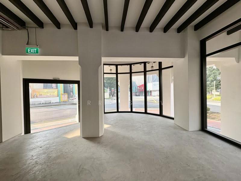 High-Visibility Corner Shophouse for F&B & Office in Keong Saik, Keong Saik Rd, Kreta Ayer Rd, Chinatown / Tanjong Pagar, 4,958 sqft, Shop / Shophouse For Rent, by Perry Siow, 500290142 - Entrance - CommercialGuru.com.sg