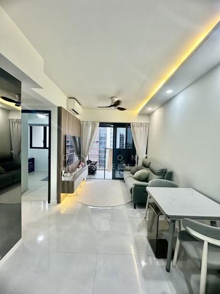 Riverfront Residences, 53 Hougang Avenue 7, Hougang / Punggol / Sengkang, 2 Bedrooms, 721 sqft, Condominium For Sale, by Desmond Yuen, 500290146 - Living Room - PropertyGuru.com.sg