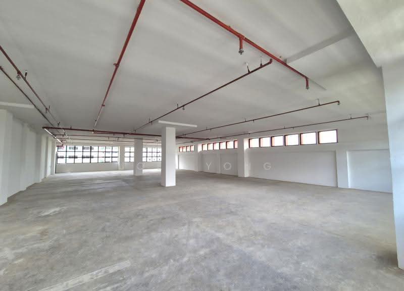 sTore, production, workshop, (aljunied), walking distance to aljunied mrt station!, Eunos / Geylang / Paya Lebar, 3,972 sqft, Light Industrial (B1) For Rent, by Joel Yong, 500290161 - CommercialGuru.com.sg