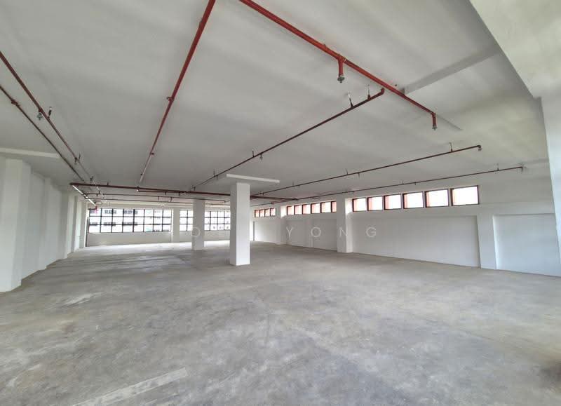 sTore, production, workshop, (aljunied), walking distance to aljunied mrt station!, Eunos / Geylang / Paya Lebar, 3,972 sqft, Light Industrial (B1) For Rent, by Joel Yong, 500290161 - CommercialGuru.com.sg