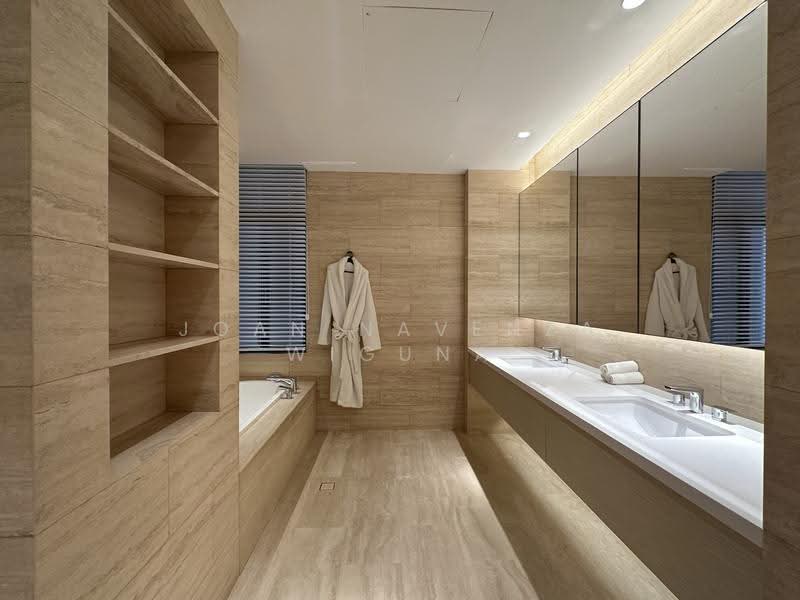 The Colonnade, 82 Grange Road, Tanglin / Holland / Bukit Timah, 4 Bedrooms, 3,993 sqft, Condominium For Rent, by Joan Navenza Wiguna, 500290165 - Bathroom - PropertyGuru.com.sg