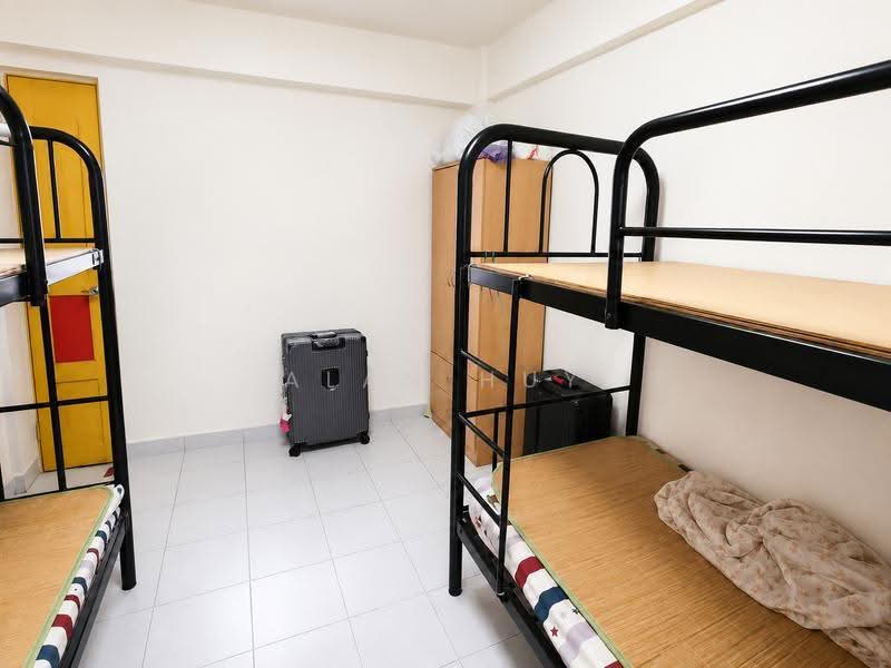 41 Sims Drive, 41 Sims Drive, Eunos / Geylang / Paya Lebar, Room Rental, 200 sqft, HDB Flat For Rent, by Alan Huy, 500290167 - Bedroom - PropertyGuru.com.sg