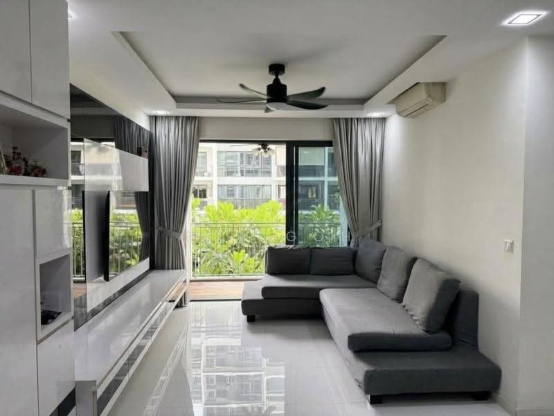 Riverparc Residence, 102 Punggol Drive, Hougang / Punggol / Sengkang, 3 Bedrooms, 1,076 sqft, Condominium For Sale, by Ron Goh, 500290177 - Living Room w/ Balcony - PropertyGuru.com.sg