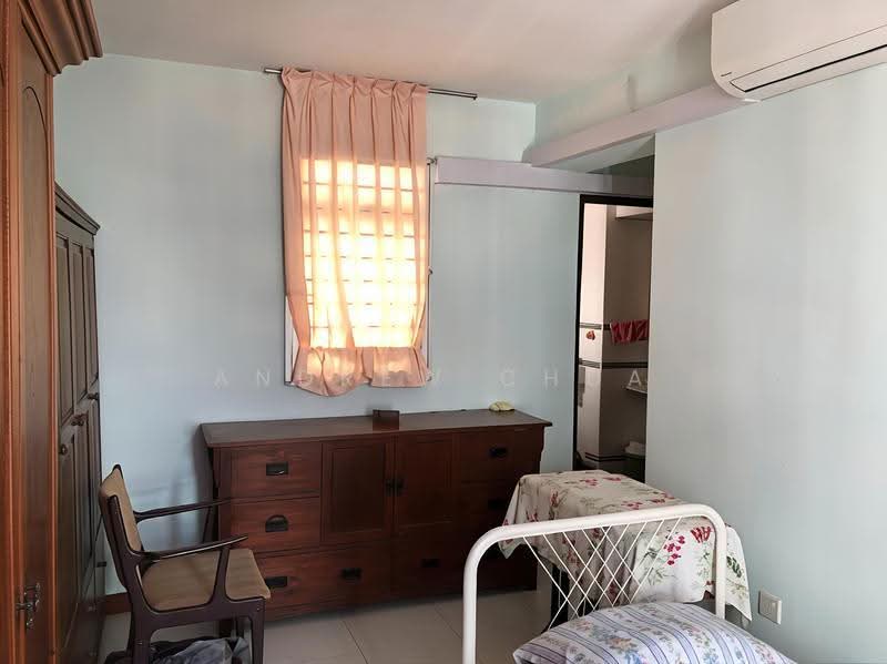 23 Ghim Moh Link, 23 Ghim Moh Link, Tanglin / Holland / Bukit Timah, 3 Bedrooms, 990 sqft, HDB Flat For Sale, by Andrew Chua, 500290184 - Bedroom - PropertyGuru.com.sg