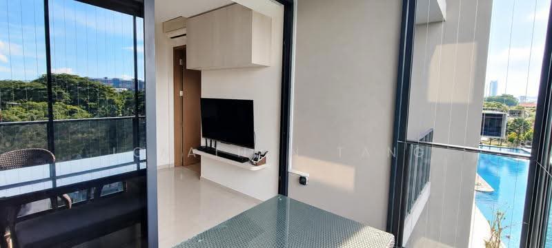 Whistler Grand, 107 West Coast Vale, Buona Vista / West Coast / Clementi New Town, 2 Bedrooms, 614 sqft, Condominium For Sale, by Jonathan Tang, 500290201 - Balcony - PropertyGuru.com.sg
