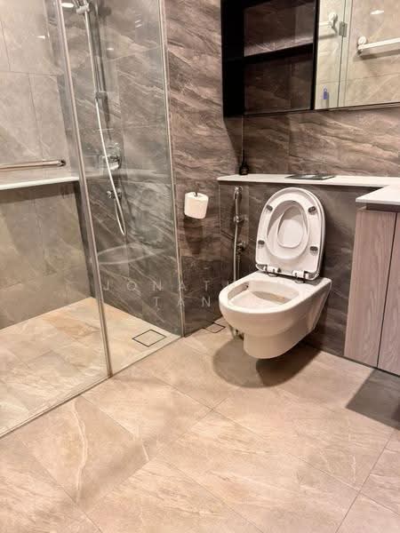 Whistler Grand, 107 West Coast Vale, Buona Vista / West Coast / Clementi New Town, 2 Bedrooms, 614 sqft, Condominium For Sale, by Jonathan Tang, 500290201 - Bathroom - PropertyGuru.com.sg