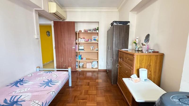 68 Redhill Close, 68 Redhill Close, Alexandra / Commonwealth, 3 Bedrooms, 1,076 sqft, HDB Flat For Sale, by Jose Loh Zhenhao, 500290202 - Bedroom - PropertyGuru.com.sg
