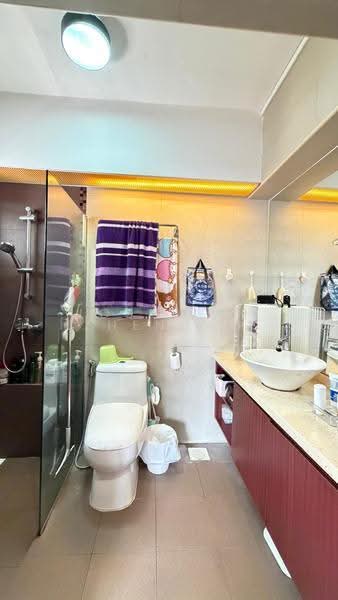 68 Redhill Close, 68 Redhill Close, Alexandra / Commonwealth, 3 Bedrooms, 1,076 sqft, HDB Flat For Sale, by Jose Loh Zhenhao, 500290202 - Bathroom - PropertyGuru.com.sg