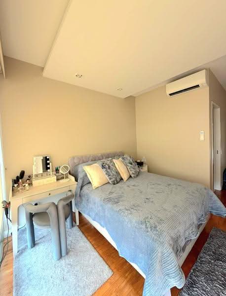 Riveredge, 21 Sampan Place, East Coast / Marine Parade, 2 Bedrooms, 1,012 sqft, Condominium For Sale, by Juvena Phung, 500290203 - Master Bedroom - PropertyGuru.com.sg
