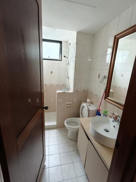 Simei Green Condominium, 15 Simei Street 4, Pasir Ris / Tampines, Room Rental, 200 sqft, Condominium For Rent, by Keith Yong, 500290204 - Bathroom - PropertyGuru.com.sg