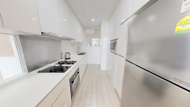 76 Shenton, 76 Shenton Way, Chinatown / Tanjong Pagar, 2 Bedrooms, 980 sqft, Apartment For Rent, by Joseph Khoo, 500290218 - Kitchen - PropertyGuru.com.sg