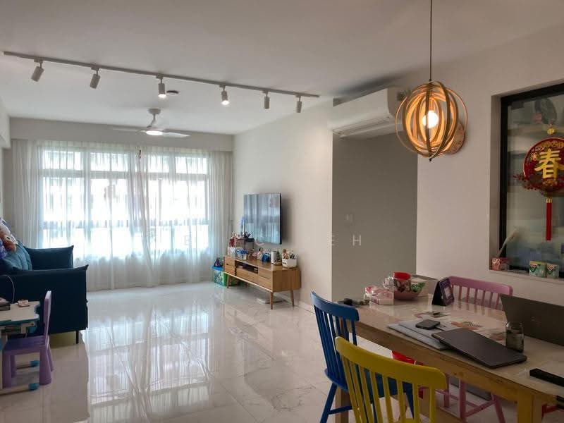420B Northshore Drive, 420B Northshore Drive, Hougang / Punggol / Sengkang, 3 Bedrooms, 1,206 sqft, HDB Flat For Sale, by Eric Peh, 500290220 - Living Room - PropertyGuru.com.sg