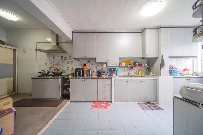 141 Bukit Batok Street 11, 141 Bukit Batok Street 11, Dairy Farm / Bukit Panjang / Choa Chu Kang, 3 Bedrooms, 1,593 sqft, HDB Flat For Sale, by Chloe Chung, 500290225 - PropertyGuru.com.sg