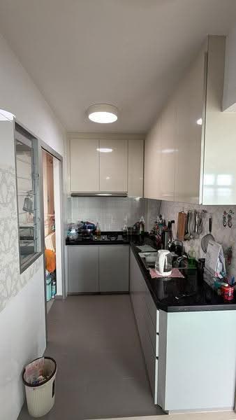 561A Jurong West Street 42, 561A Jurong West Street 42, Boon Lay / Jurong / Tuas, 2 Bedrooms, 732 sqft, HDB Flat For Sale, by William Chai, 500290226 - Kitchen - PropertyGuru.com.sg