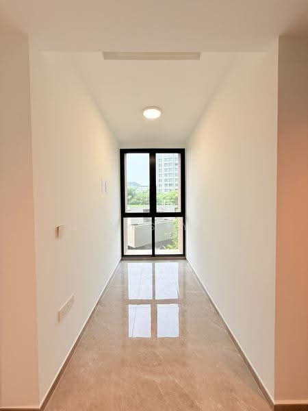 Norwood Grand, 2 Champions Way, Admiralty / Woodlands, 4 Bedrooms, 1,173 sqft, Condominium For Rent, by James Yeo, 500290230 - Corridor - PropertyGuru.com.sg