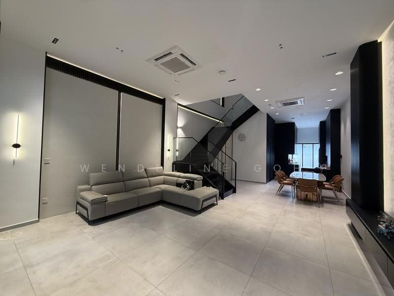 Jalan Mas Kuning, Jalan Mas Kuning, Buona Vista / West Coast / Clementi New Town, 6 Bedrooms, 5,000 sqft, Terraced House For Rent, by Wendeline Goh, 500290241 - Living Room - PropertyGuru.com.sg
