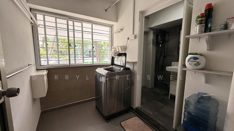 512 Choa Chu Kang Street 51, 512 Choa Chu Kang Street 51, Dairy Farm / Bukit Panjang / Choa Chu Kang, 4 Bedrooms, 1,420 sqft, HDB Flat For Sale, by Darryl Cresswell, 500290248 - Bathroom - PropertyGuru.com.sg