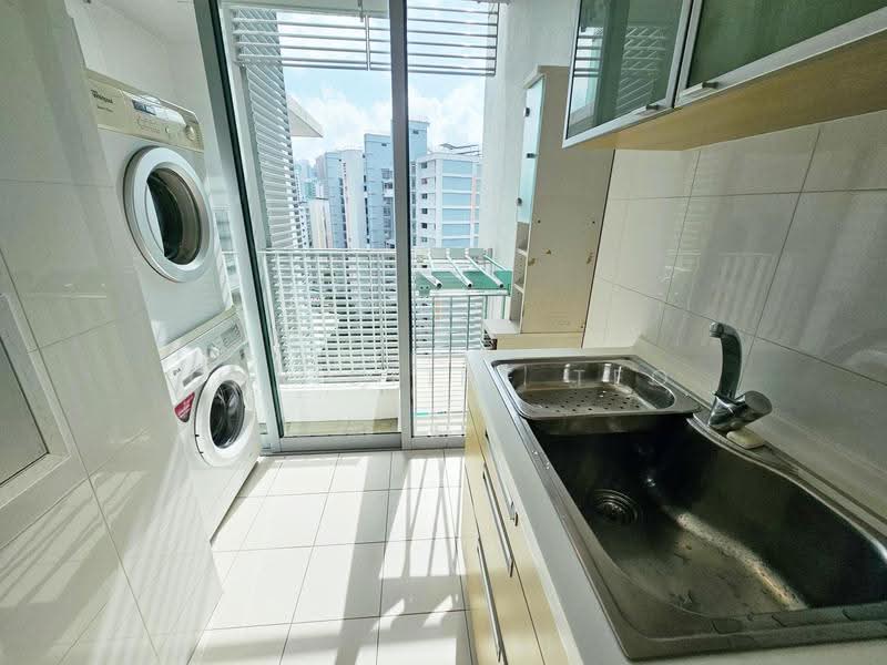 Domain 21, 23 Delta Road, Alexandra / Commonwealth, 2 Bedrooms, 926 sqft, Condominium For Sale, by Christine Teo, 500290251 - Balcony - PropertyGuru.com.sg
