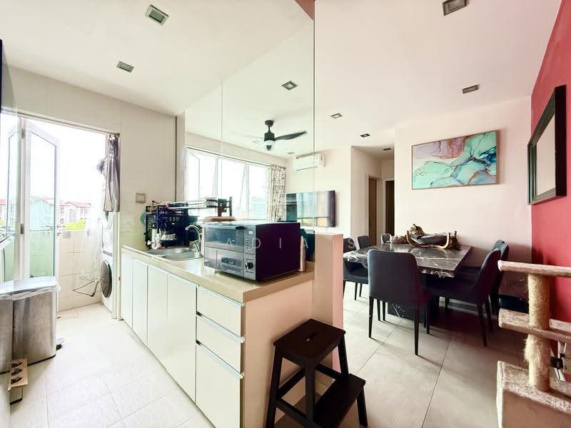D15 Condo - Joo Chiat, East Coast, Marine Parade, Katong, Joo Chiat Lane, East Coast / Marine Parade, 2 Bedrooms, 667 sqft, Apartment For Rent, by Nadia S, 500290256 - Kitchen - PropertyGuru.com.sg