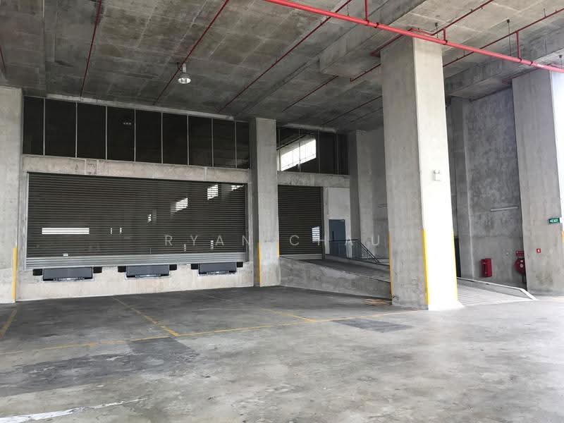 Corner | 3 Bays | 8m Clear @ Jurong, Jurong, Boon Lay / Jurong / Tuas, 20,100 sqft, Warehouse For Rent, by Ryan Chau, 500290258 - Car Park - CommercialGuru.com.sg