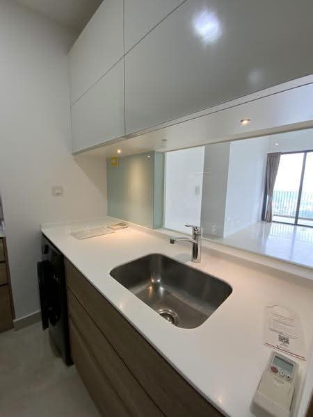 Alex Residences, 28 Alexandra View, Alexandra / Commonwealth, 3 Bedrooms, 904 sqft, Apartment For Rent, by Rachel Yeo, 500290281 - Kitchen - PropertyGuru.com.sg