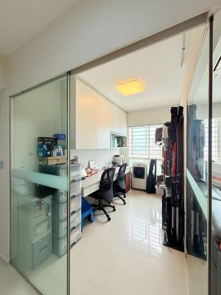 296C Bukit Batok Street 22, 296C Bukit Batok Street 22, Dairy Farm / Bukit Panjang / Choa Chu Kang, 3 Bedrooms, 1,216 sqft, HDB Flat For Sale, by James Yeo, 500290282 - Study - PropertyGuru.com.sg