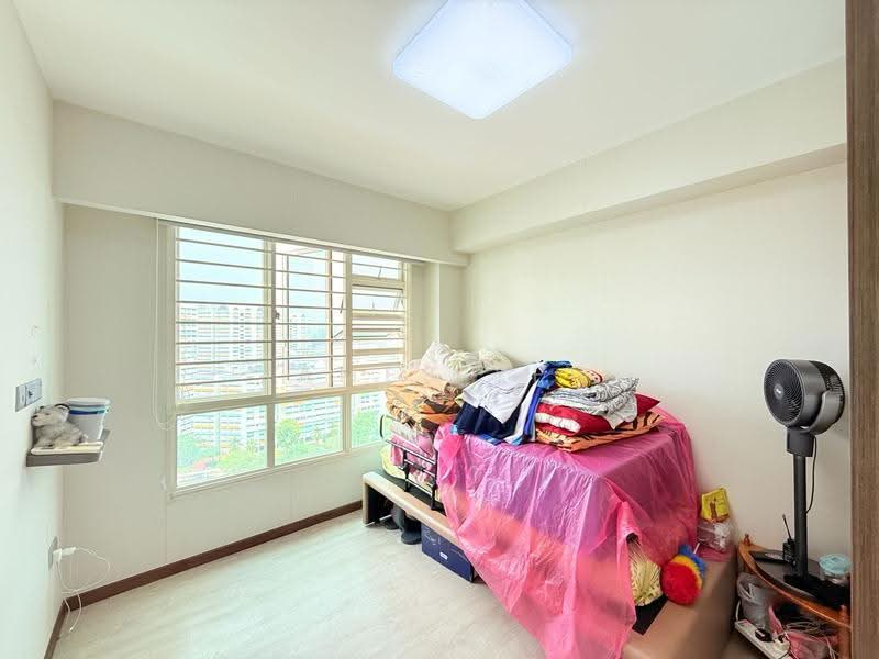 296C Bukit Batok Street 22, 296C Bukit Batok Street 22, Dairy Farm / Bukit Panjang / Choa Chu Kang, 3 Bedrooms, 1,216 sqft, HDB Flat For Sale, by James Yeo, 500290282 - Bedroom - PropertyGuru.com.sg