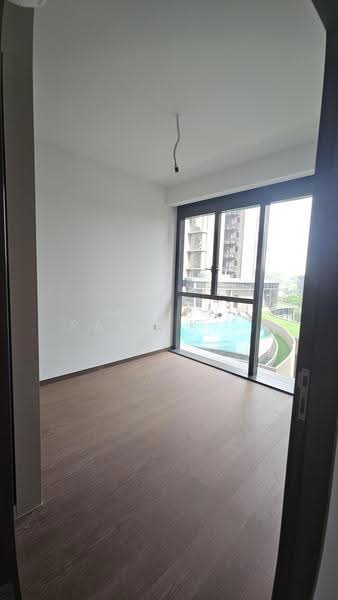 Hillock Green, 22-28 Lentor Central, Mandai / Upper Thomson, 3 Bedrooms, 1,023 sqft, Condominium For Rent, by Myron Pang Kian Hann, 500290290 - Master Bedroom - PropertyGuru.com.sg