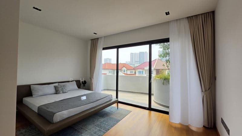 26A Siglap Road, East Coast / Marine Parade, 5 Bedrooms, 9,280 sqft, Detached House For Sale, by Philip Tay, 500290293 - Bedroom - PropertyGuru.com.sg