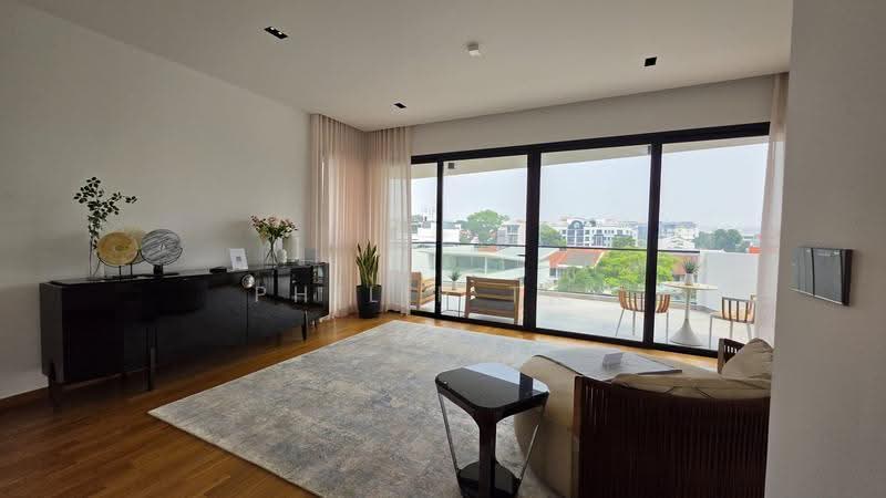 26A Siglap Road, East Coast / Marine Parade, 5 Bedrooms, 9,280 sqft, Detached House For Sale, by Philip Tay, 500290293 - Living Room - PropertyGuru.com.sg