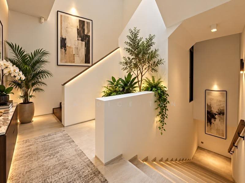 RENOVATED 2.5 STOREY 6 ROOMS ENSUITE | HUGE ENTERTAINMENT BASEMENT, PARK 2 CARS, Siglap road/ upper east coast road/ Kew Drive/ Bedok road, Bedok / Upper East Coast, 6 Bedrooms, 6,500 sqft, Corner Terrace For Sale, by Candice Tan, 500290303 - Interior - PropertyGuru.com.sg