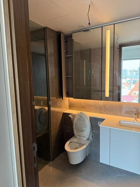 Grand Dunman, 16 Dunman Road, East Coast / Marine Parade, 2 Bedrooms, 775 sqft, Condominium For Sale, by Veron Low, 500290307 - Bathroom - PropertyGuru.com.sg