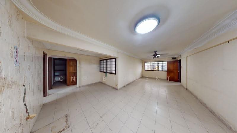 907 Tampines Avenue 4, 907 Tampines Avenue 4, Pasir Ris / Tampines, 3 Bedrooms, 1,119 sqft, HDB Flat For Sale, by Ong Bincent, 500290308 - Living Room - PropertyGuru.com.sg