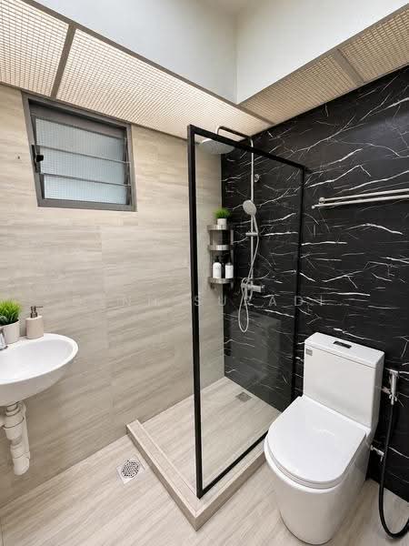 314B Punggol Way, 314B Punggol Way, Hougang / Punggol / Sengkang, 3 Bedrooms, 1,001 sqft, HDB Flat For Sale, by Dynn Suradi, 500290309 - Bathroom - PropertyGuru.com.sg
