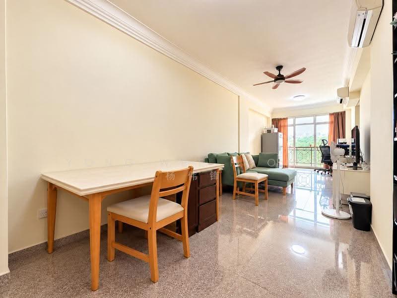 Kasturina Lodge, 20 Kay Poh Road, Tanglin / Holland / Bukit Timah, 2 Bedrooms, 753 sqft, Apartment For Sale, by Yong Wee Foong 杨伟锋, 500290325 - Living Room - PropertyGuru.com.sg