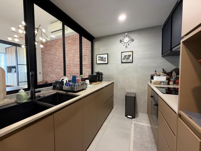 NoMa, 56 Lorong 28 Geylang, Eunos / Geylang / Paya Lebar, 4 Bedrooms, 1,335 sqft, Condominium For Rent, by Adrian Lim, 500290336 - Kitchen - PropertyGuru.com.sg