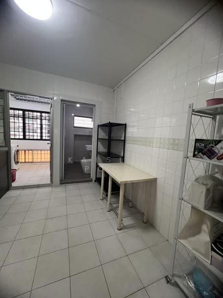 761 Choa Chu Kang North 5, 761 Choa Chu Kang North 5, Dairy Farm / Bukit Panjang / Choa Chu Kang, 4 Bedrooms, 1,378 sqft, HDB Flat For Rent, by Kaisley Poon, 500290337 - Kitchen - PropertyGuru.com.sg