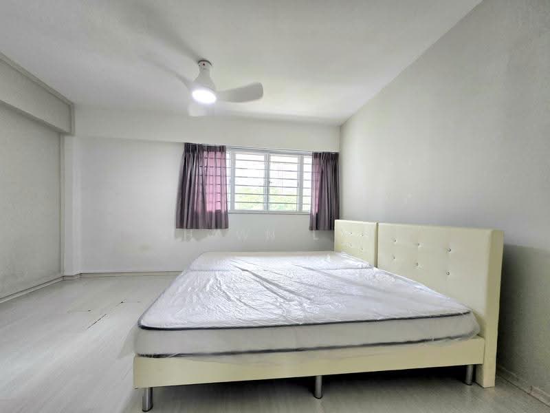 314 Serangoon Avenue 2, 314 Serangoon Avenue 2, Hougang / Punggol / Sengkang, 2 Bedrooms, 1,001 sqft, HDB Flat For Rent, by Shawn Loh, 500290338 - Bedroom - PropertyGuru.com.sg