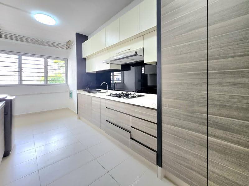 314 Serangoon Avenue 2, 314 Serangoon Avenue 2, Hougang / Punggol / Sengkang, 2 Bedrooms, 1,001 sqft, HDB Flat For Rent, by Shawn Loh, 500290338 - Kitchen - PropertyGuru.com.sg