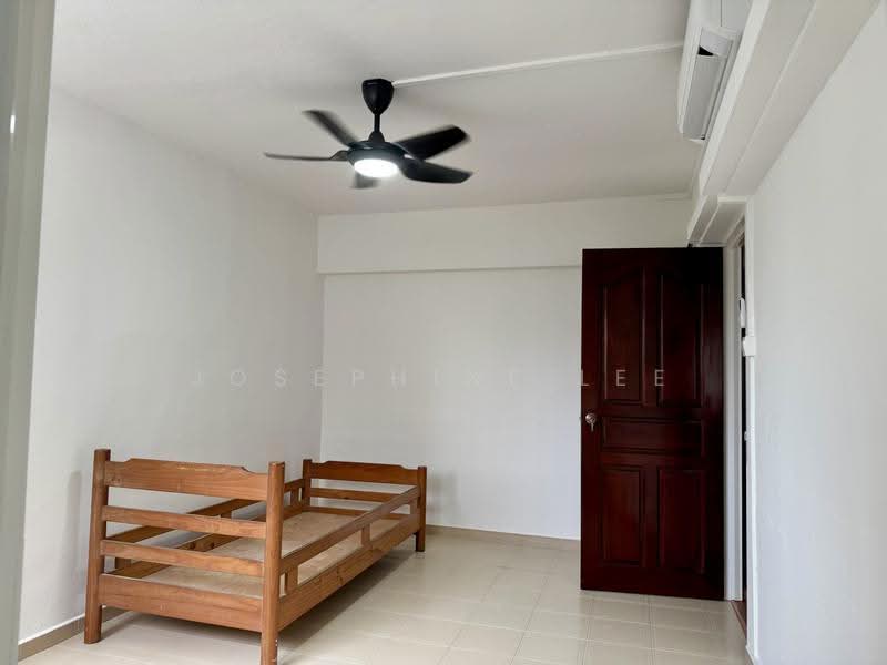 58 Dakota Crescent, 58 Dakota Crescent, Eunos / Geylang / Paya Lebar, 2 Bedrooms, 796 sqft, HDB Flat For Rent, by Josephine Lee, 500290342 - Master Bedroom - PropertyGuru.com.sg