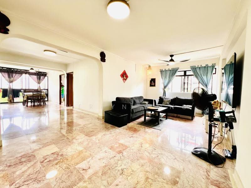 37 Telok Blangah Rise, 37 Telok Blangah Rise, Harbourfront / Telok Blangah, 3 Bedrooms, 1,259 sqft, HDB Flat For Sale, by Sherlyn Wong, 500290346 - Living Room - PropertyGuru.com.sg