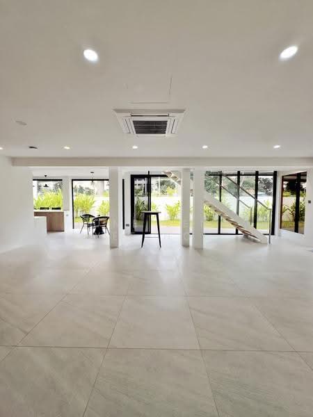 Opera Estate, JALAN TERANG BULAN, Bedok / Upper East Coast, 6 Bedrooms, 3,195 sqft, Corner Terrace For Sale, by June Leng Yee Hoe, 500290347 - Living Room - PropertyGuru.com.sg