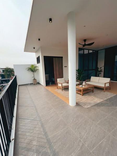 Opera Estate, JALAN TERANG BULAN, Bedok / Upper East Coast, 6 Bedrooms, 3,195 sqft, Corner Terrace For Sale, by June Leng Yee Hoe, 500290347 - Roof Terrace - PropertyGuru.com.sg