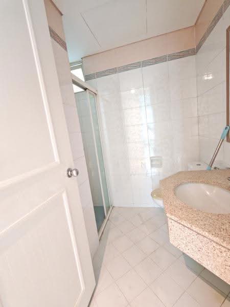 Oleander Towers, 911 Lorong 1 Toa Payoh, Balestier / Toa Payoh, Room Rental, 100 sqft, Apartment For Rent, by Steve Ng Chih Wei, 500290351 - Bathroom - PropertyGuru.com.sg