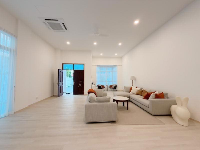 District 15 Newly Renovated Semi-D for Rent, East Coast / Marine Parade, 5 Bedrooms, 5,570 sqft, Semi-Detached House For Rent, by Jax Lim, 500290357 - PropertyGuru.com.sg