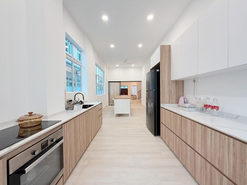 District 15 Newly Renovated Semi-D for Rent, East Coast / Marine Parade, 5 Bedrooms, 5,570 sqft, Semi-Detached House For Rent, by Jax Lim, 500290357 - PropertyGuru.com.sg