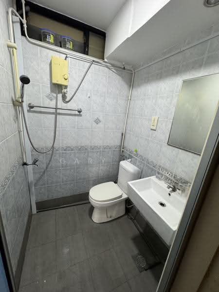 Teresa Ville, 1001 Lower Delta Road, Harbourfront / Telok Blangah, Room Rental, 200 sqft, Condominium For Rent, by Gary Lee, 500290363 - Bathroom - PropertyGuru.com.sg